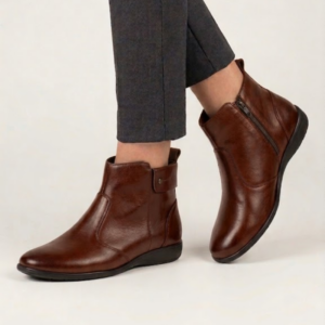 BOTA FEMININA EM COURO MARRON  – EDILEIA COSTA